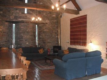 Glynmeddig main room