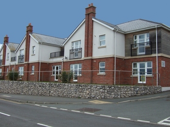 1a - Llys Rhostrefor Court.JPG