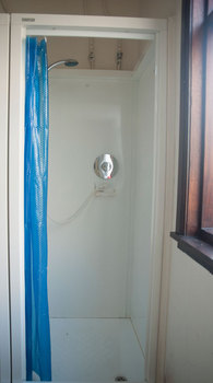 Bunkhouse Brecon Beacons Joes Lodge Showers.jpg