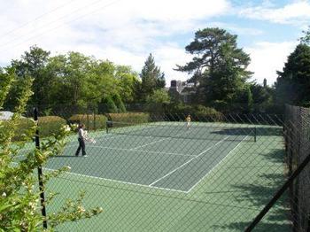 Moor Park tennis court.jpg